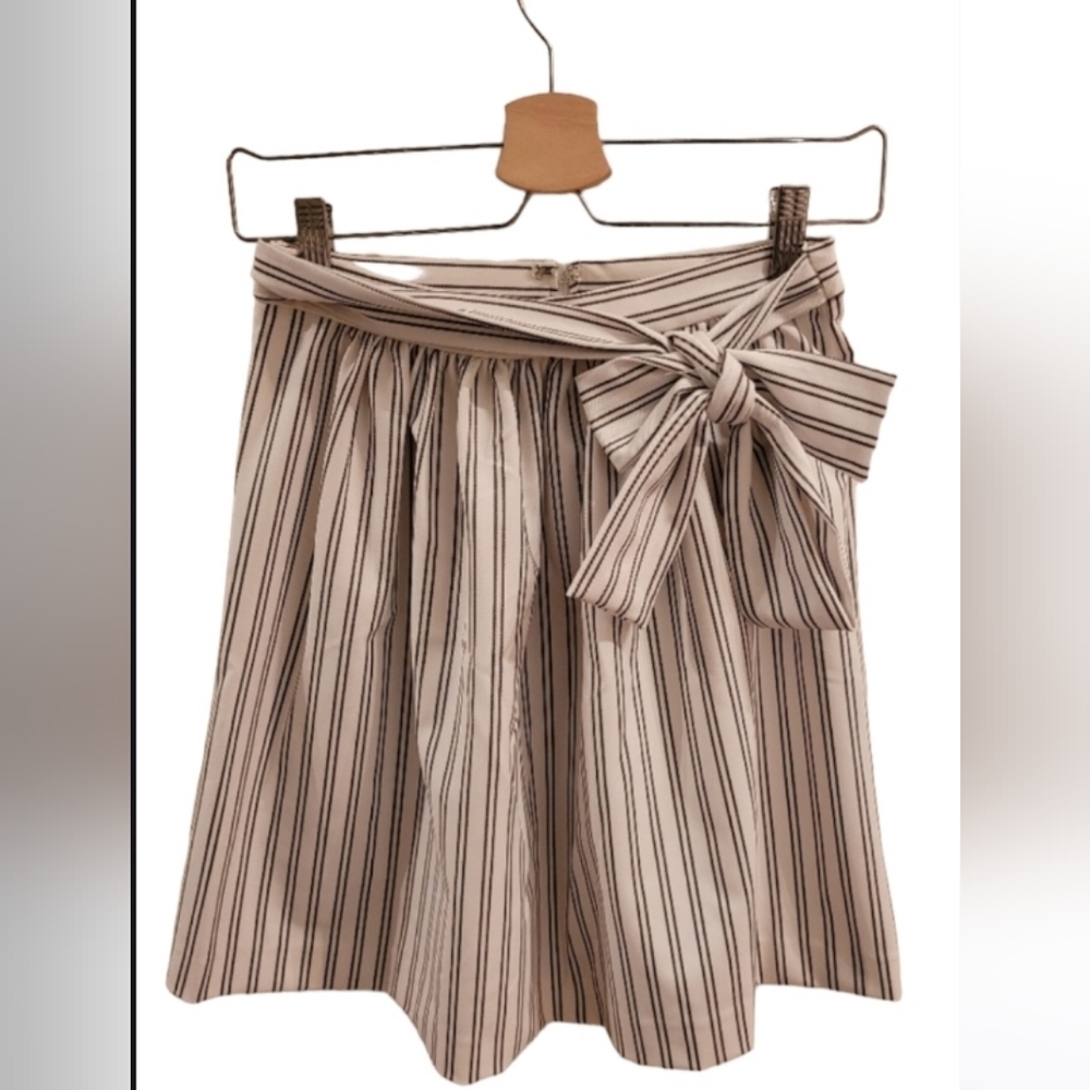 NWOT Naf Naf skirt XS